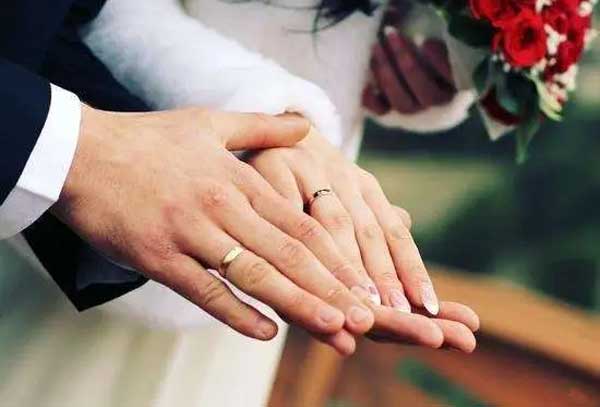 “两头婚”逐渐增多？你能接受吗？