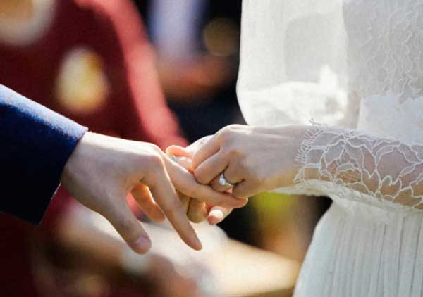 【技巧】婚姻美满和物质保障之间有什么联系吗?